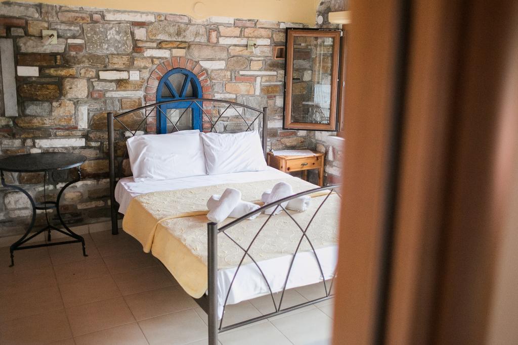 Castle Pontos Hotel Skala Potamia  Bagian luar foto